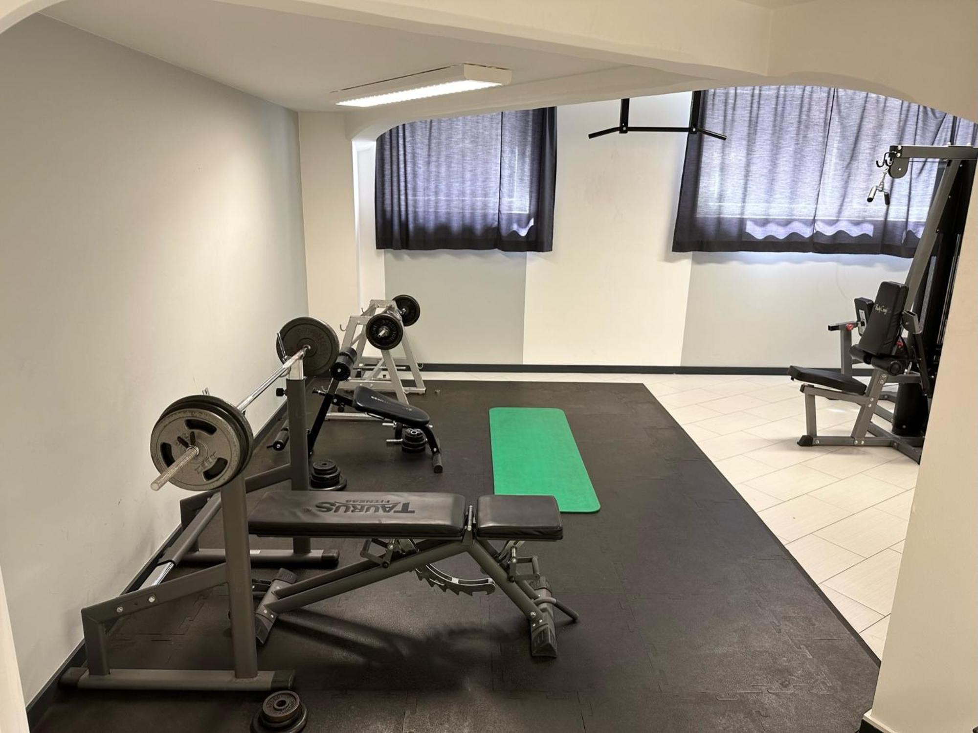Meos 3 -Zentrum-Hofblick-Gym-Netflix Leipzig Buitenkant foto